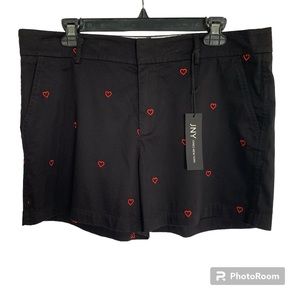 Jones New York Womens Size 12 Black Mid Rise Shorts Red Embroidered Hearts NEW